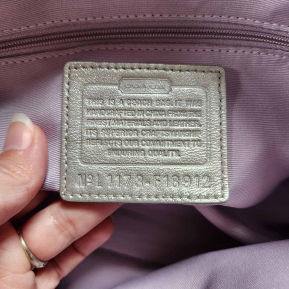 Vintage 2011 Coach Soho East West Signature Tote - Lilac & Metallic Silver - Picture 2 of 16